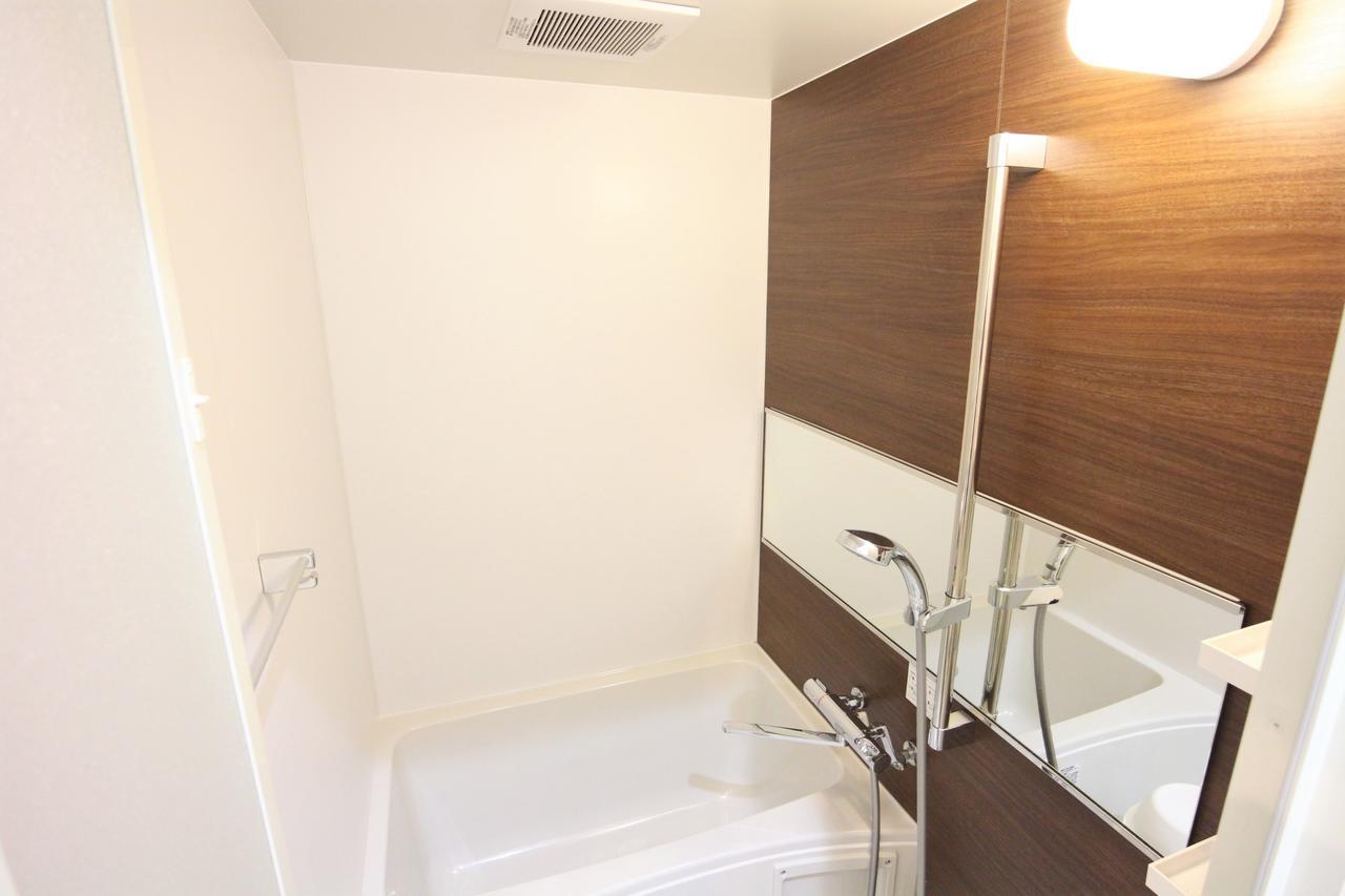 Sekai Hotel Ayame Ōsaka Extérieur photo