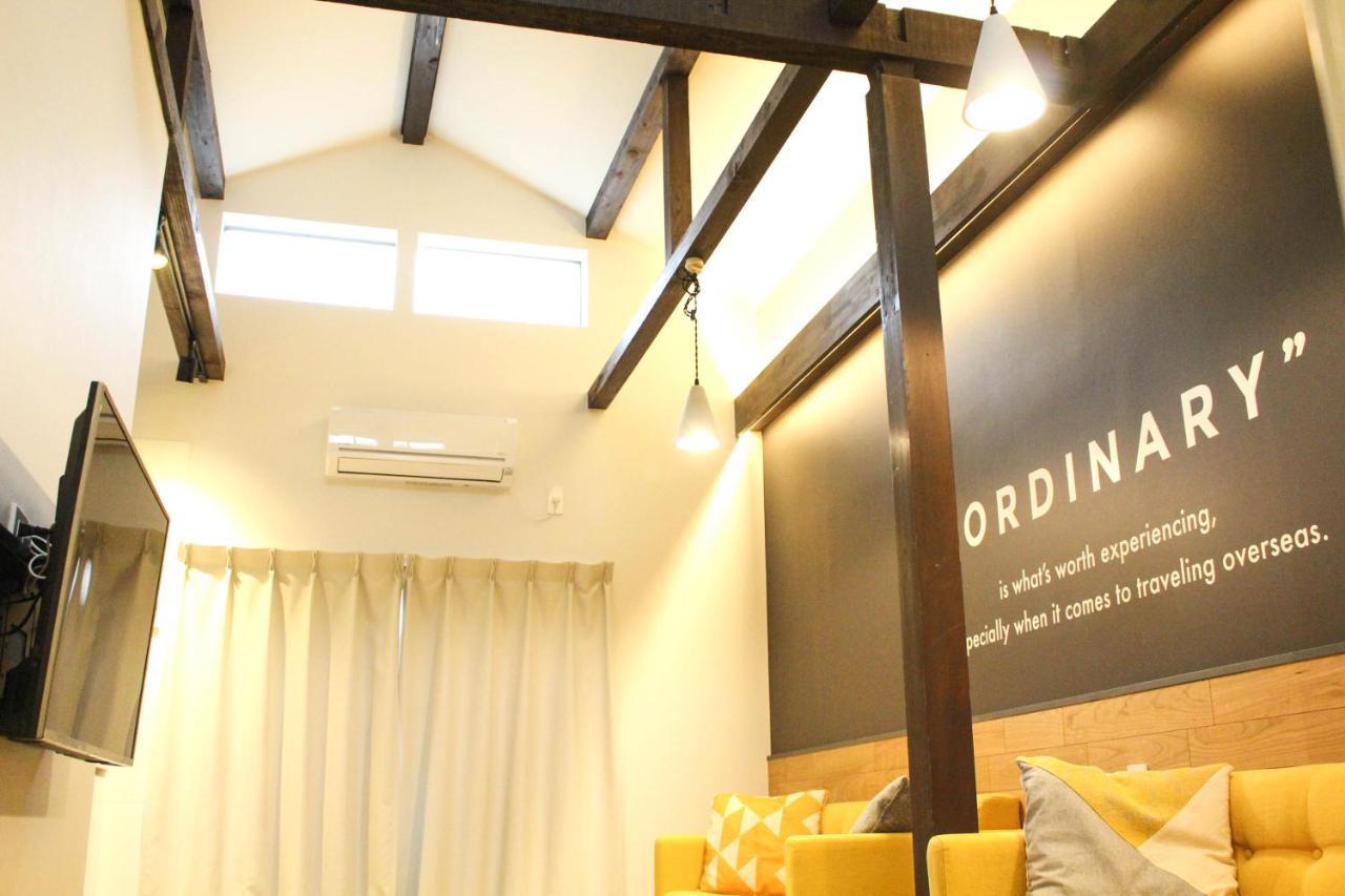 Sekai Hotel Ayame Ōsaka Extérieur photo